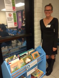 Books at Clinica Amistad